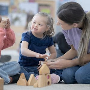 Formation virtuelle - Planifier l’aménagement et le matériel pour soutenir les interactions de qualité et le développement de chaque enfant